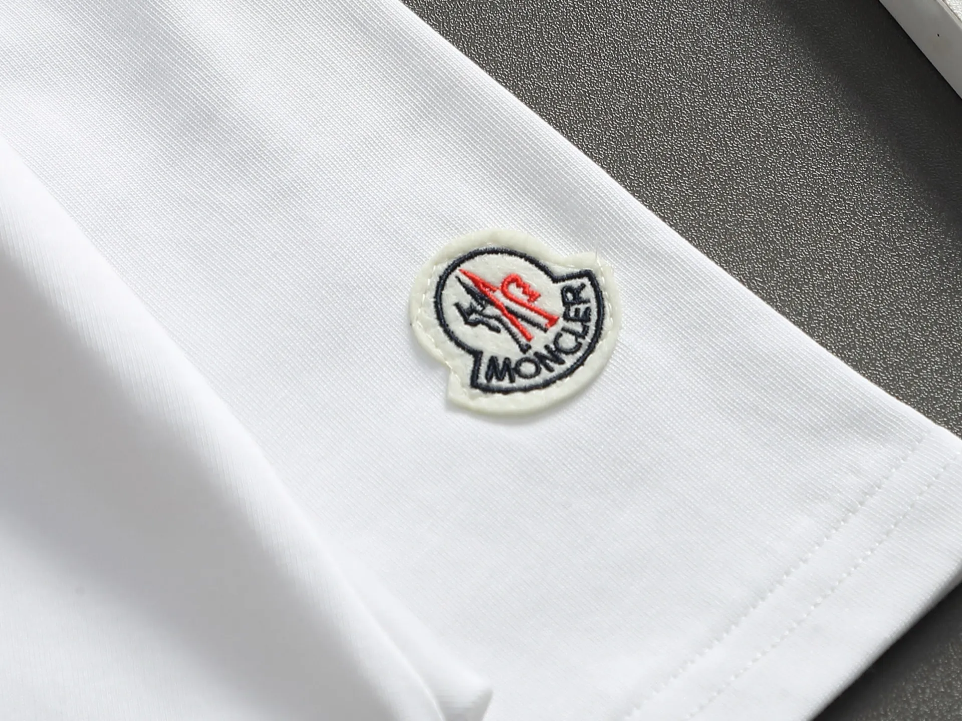 MONCLER/ 280 T 🪡 LOGO Quality Versatile Quality : Black.White.Gray.Blue Size：XS-L